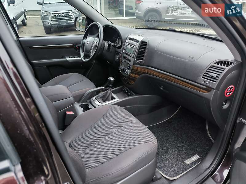 Внедорожник / Кроссовер Hyundai Santa FE 2010 в Чернигове