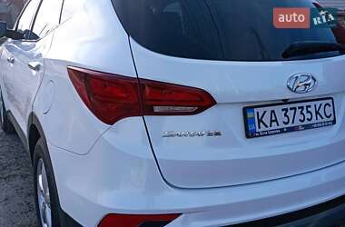 Внедорожник / Кроссовер Hyundai Santa FE 2017 в 