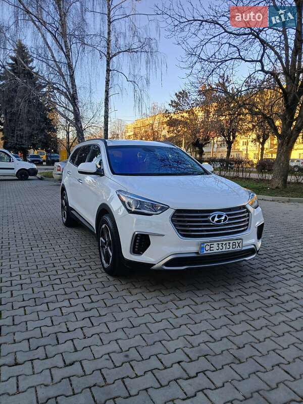 Внедорожник / Кроссовер Hyundai Santa FE 2016 в 