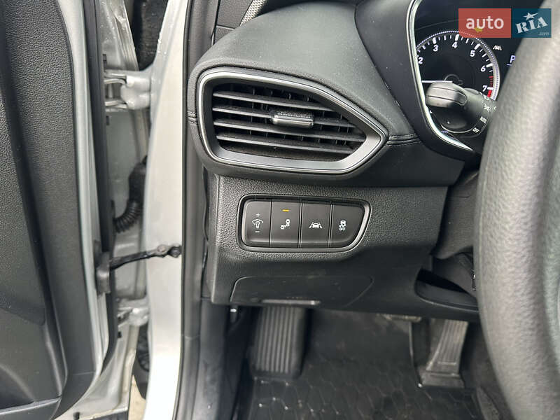 Позашляховик / Кросовер Hyundai Santa FE 2019 в Трускавці