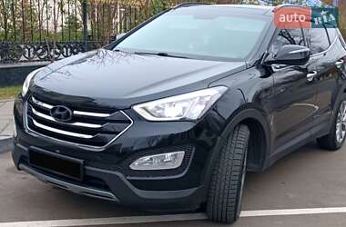 Внедорожник / Кроссовер Hyundai Santa FE 2013 в 