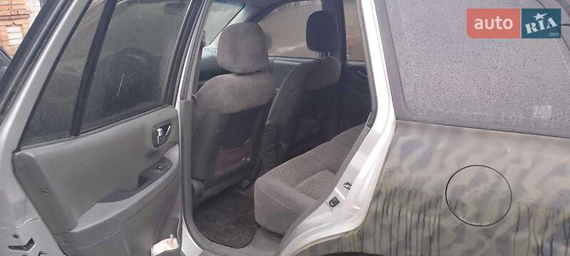Внедорожник / Кроссовер Hyundai Santa FE 2004 в Житомире