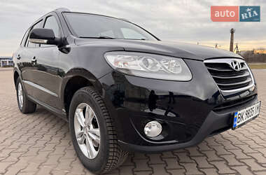 Позашляховик / Кросовер Hyundai Santa FE 2010 в Сарнах