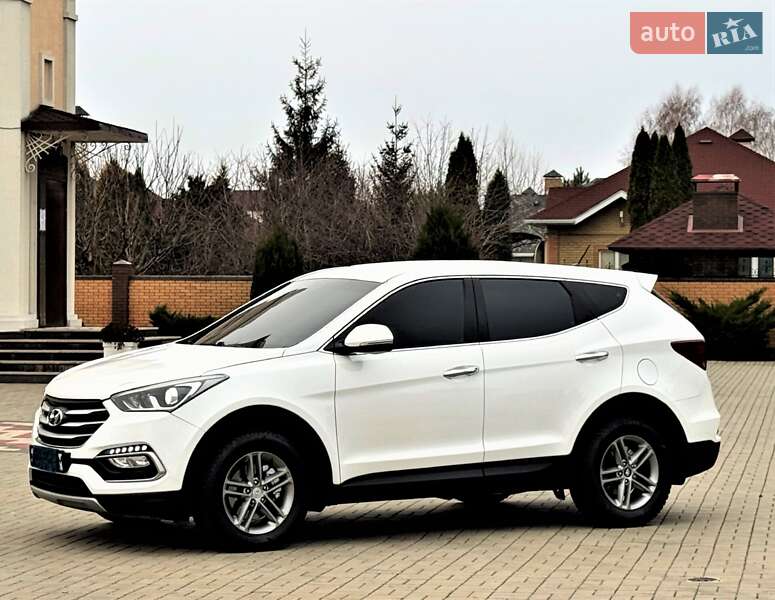 Позашляховик / Кросовер Hyundai Santa FE 2017 в Дніпрі