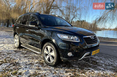 Позашляховик / Кросовер Hyundai Santa FE 2012 в Луцьку