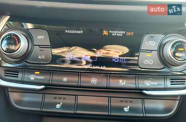 Внедорожник / Кроссовер Hyundai Santa FE 2018 в 