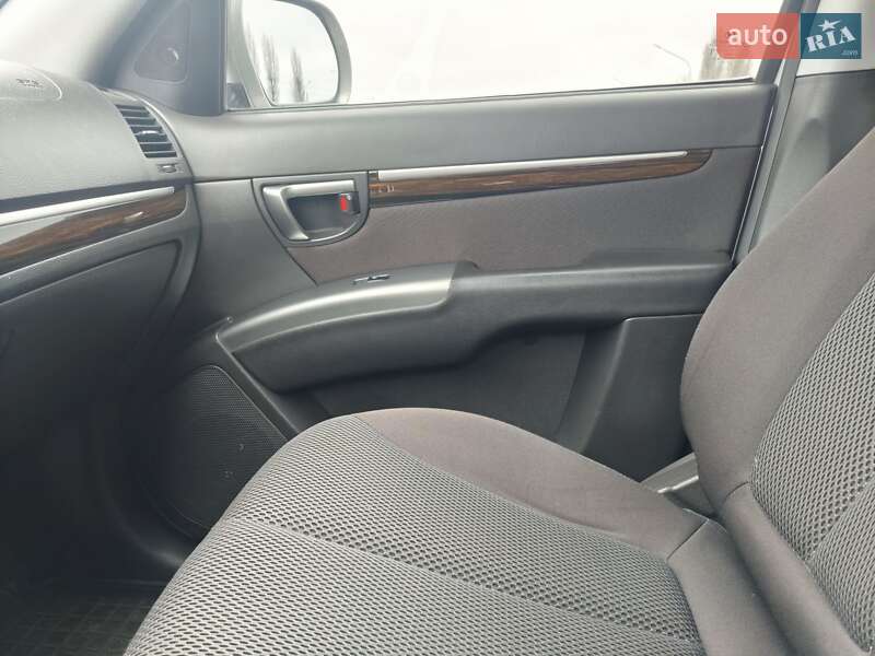 Внедорожник / Кроссовер Hyundai Santa FE 2010 в Кременчуге