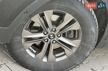 Внедорожник / Кроссовер Hyundai Santa FE 2013 в 