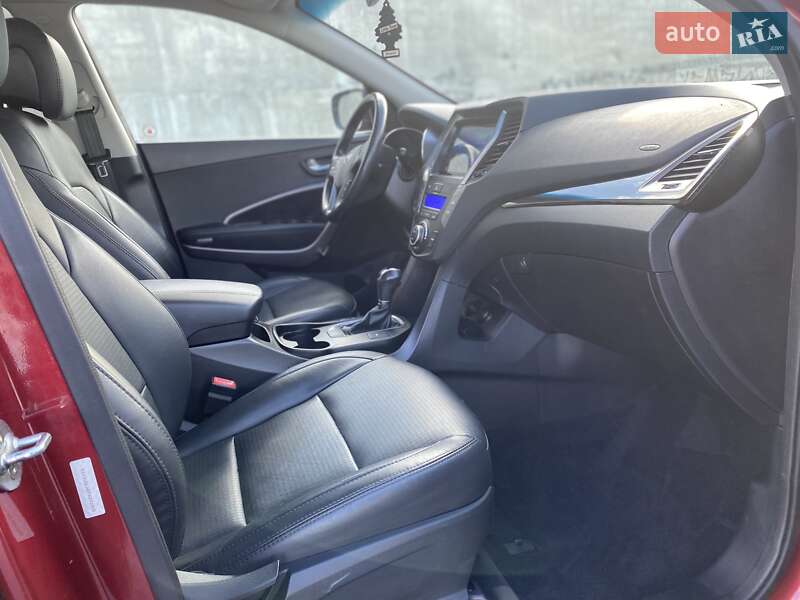 Внедорожник / Кроссовер Hyundai Santa FE 2015 в Львове