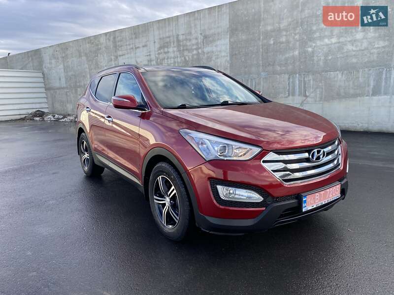 Внедорожник / Кроссовер Hyundai Santa FE 2015 в Львове