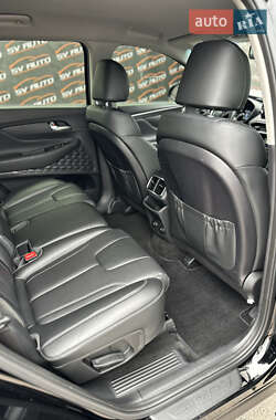 Позашляховик / Кросовер Hyundai Santa FE 2020 в 