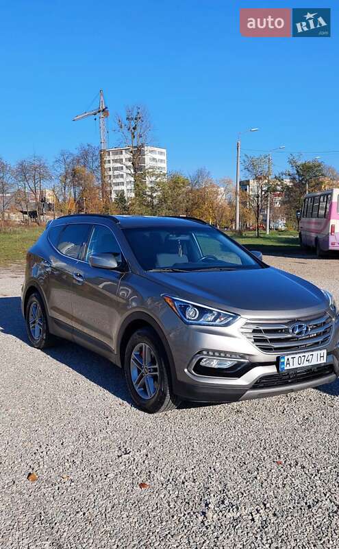 Внедорожник / Кроссовер Hyundai Santa FE 2016 в Ивано-Франковске