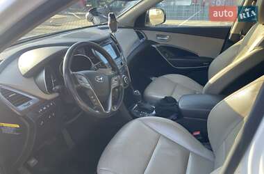 Внедорожник / Кроссовер Hyundai Santa FE 2015 в 
