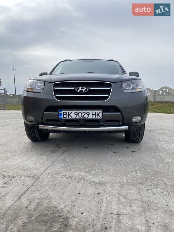 Позашляховик / Кросовер Hyundai Santa FE 2007 в Дубровиці