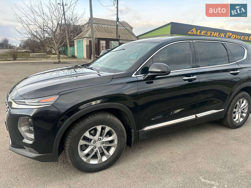 Внедорожник / Кроссовер Hyundai Santa FE 2018 в Синельниково