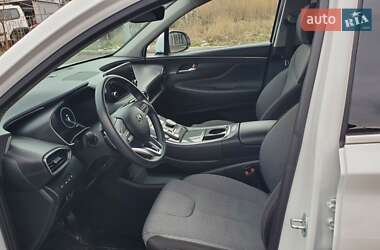 Внедорожник / Кроссовер Hyundai Santa FE 2022 в 