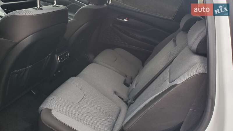 Позашляховик / Кросовер Hyundai Santa FE 2022 в Умані