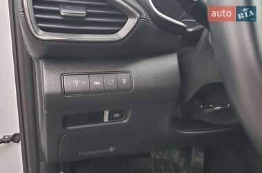 Внедорожник / Кроссовер Hyundai Santa FE 2022 в 