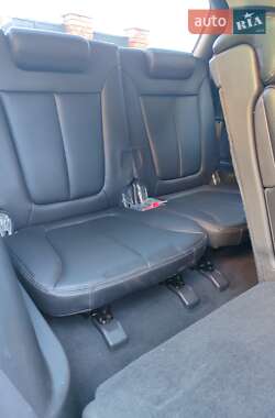 Внедорожник / Кроссовер Hyundai Santa FE 2011 в 