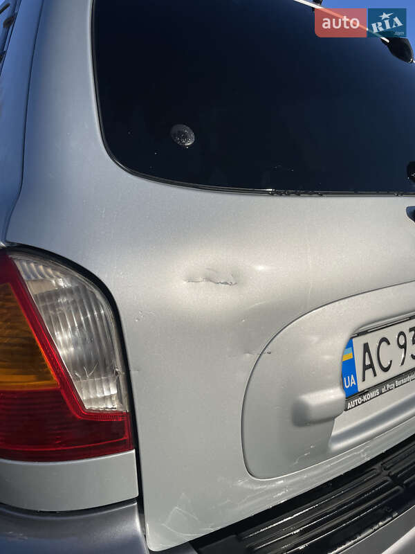 Позашляховик / Кросовер Hyundai Santa FE 2002 в Ратному