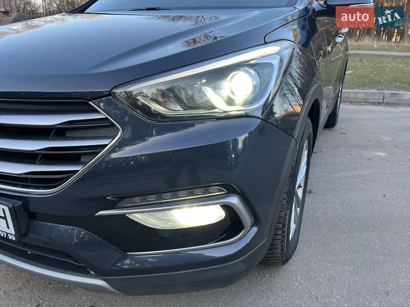 Внедорожник / Кроссовер Hyundai Santa FE 2015 в Кропивницком