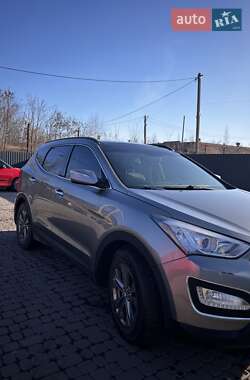 Внедорожник / Кроссовер Hyundai Santa FE 2014 в 