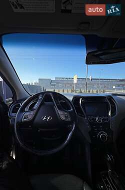 Внедорожник / Кроссовер Hyundai Santa FE 2014 в 