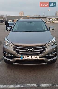 Внедорожник / Кроссовер Hyundai Santa FE 2016 в Киеве