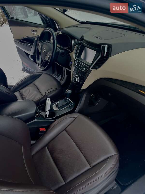 Позашляховик / Кросовер Hyundai Santa FE 2017 в Києві