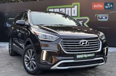 Внедорожник / Кроссовер Hyundai Santa FE 2015 в 