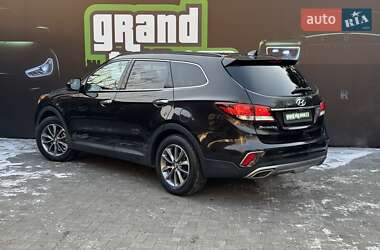 Внедорожник / Кроссовер Hyundai Santa FE 2015 в 