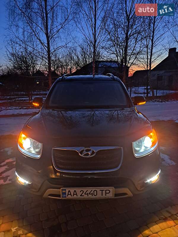 Позашляховик / Кросовер Hyundai Santa FE 2012 в Києві