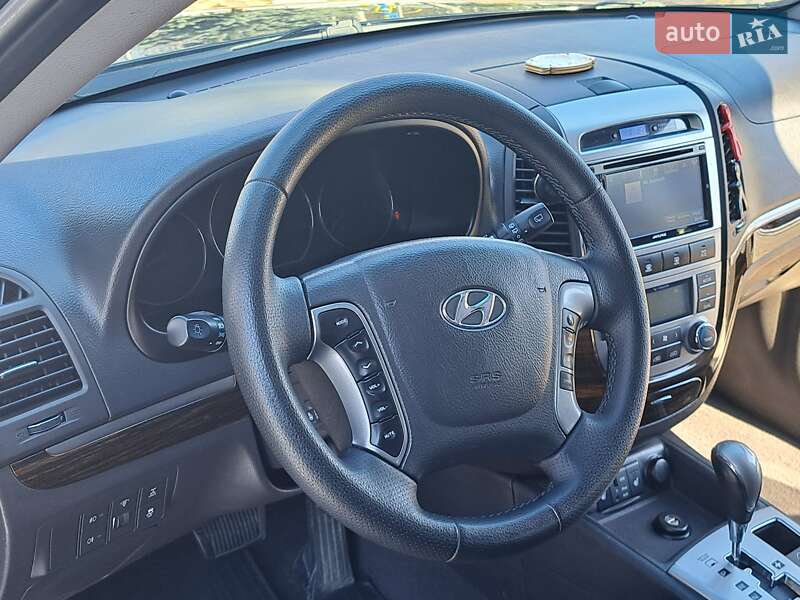 Позашляховик / Кросовер Hyundai Santa FE 2012 в Києві