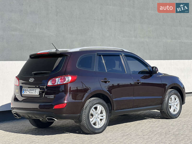 Внедорожник / Кроссовер Hyundai Santa FE 2011 в Тернополе