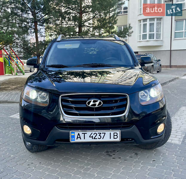 Позашляховик / Кросовер Hyundai Santa FE 2010 в Івано-Франківську