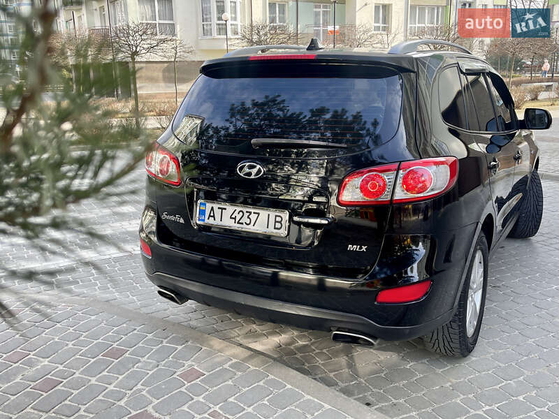 Позашляховик / Кросовер Hyundai Santa FE 2010 в Івано-Франківську