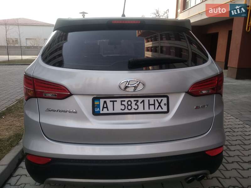 Внедорожник / Кроссовер Hyundai Santa FE 2013 в Ивано-Франковске
