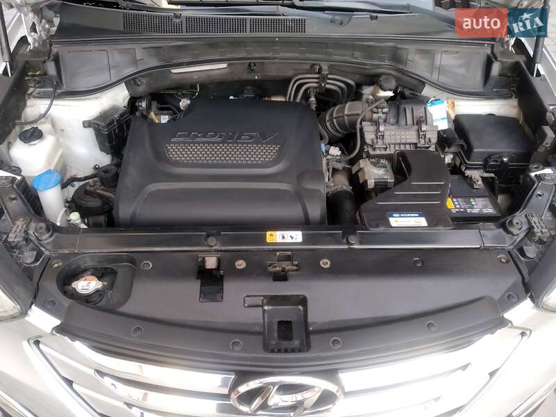 Внедорожник / Кроссовер Hyundai Santa FE 2013 в Ивано-Франковске