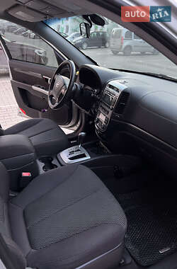 Внедорожник / Кроссовер Hyundai Santa FE 2009 в 
