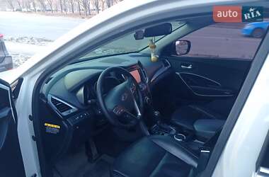 Внедорожник / Кроссовер Hyundai Santa FE 2013 в 