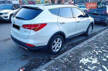 Внедорожник / Кроссовер Hyundai Santa FE 2013 в 