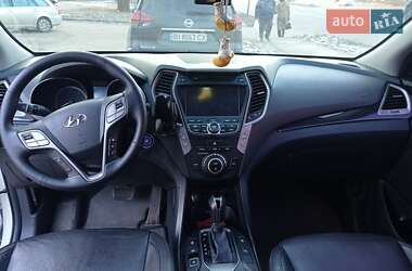 Внедорожник / Кроссовер Hyundai Santa FE 2013 в 