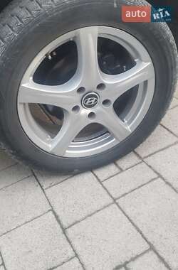 Внедорожник / Кроссовер Hyundai Santa FE 2005 в 