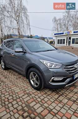 Позашляховик / Кросовер Hyundai Santa FE 2017 в 