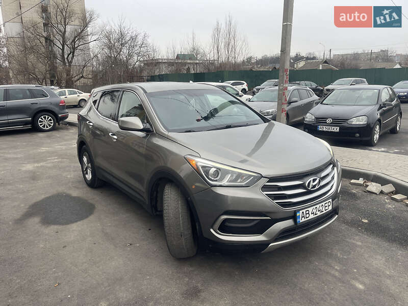 Внедорожник / Кроссовер Hyundai Santa FE 2016 в Виннице