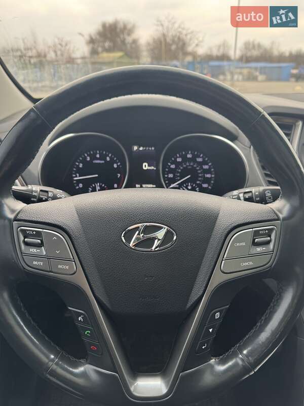 Внедорожник / Кроссовер Hyundai Santa FE 2017 в Днепре