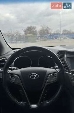 Внедорожник / Кроссовер Hyundai Santa FE 2017 в 