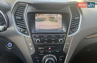Позашляховик / Кросовер Hyundai Santa FE 2016 в 