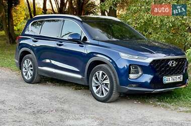 Внедорожник / Кроссовер Hyundai Santa FE 2018 в 