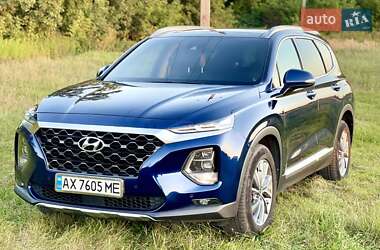 Внедорожник / Кроссовер Hyundai Santa FE 2018 в 